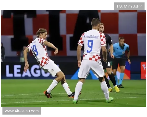 AC米兰主场2-2战平萨索洛，19岁小将巴特萨基双响难救主